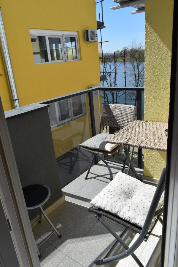 Apartmani K&V Veliko Gradište Esterno foto
